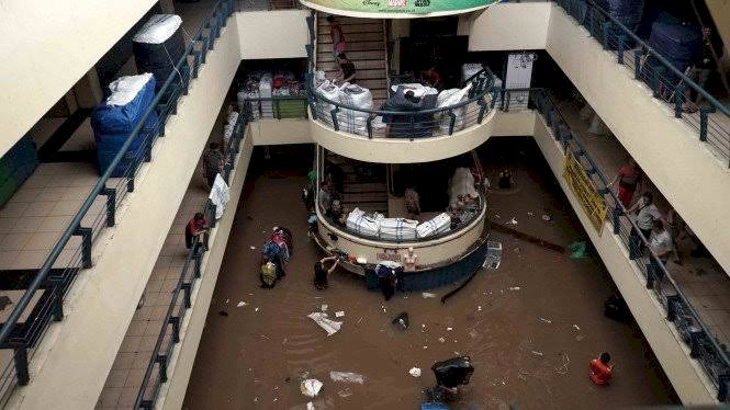 Gara-gara Banjir Pengusaha Mal Rugi Besar & Pengen Ngadu Anies