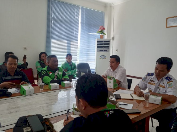 Tarif Rendah, Kehadiran MAXIM Diprotes Gojek dan Grab