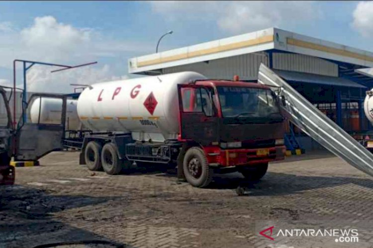 Pabrik Gas di Bekasi Terbakar Diduga Kebocoran Selang