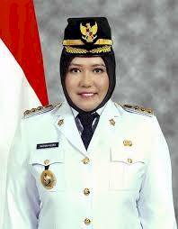 Dikabarkan Bakal Rombak Kabinet, Begini Kata Masnah