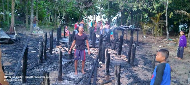 Pulang Pangkas Rambut, Petani di Kumpeh Muarojambi Ini Dapati Rumahnya Hanya Tinggal Tiang