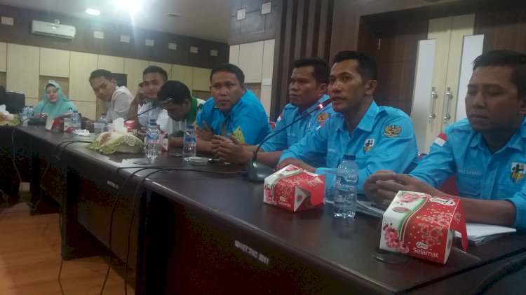 Diberi Harapan Palsu 3 OPD, DPD KNPI Geruduk DPRD Merangin