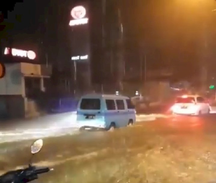 Banjir Jakarta Pagi Ini, Ratusan Gardu PLN Dipadamkan