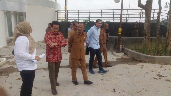 Kadis PU Fauzi Dampingi Anggota DPD RI Kunjungi Kawasan Danau Sipin