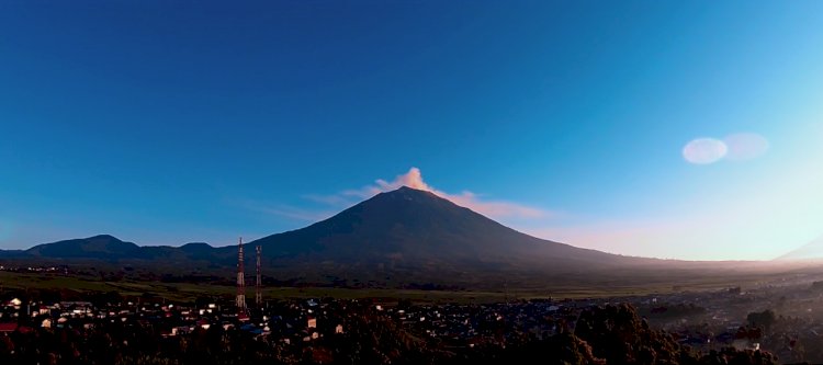 FILM DOKUMENTER JAMBI: Hutan Kemasyarakatan Desa Air Terjun Kerinci