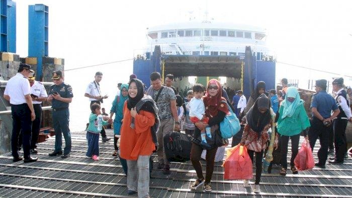 Pemkab Tanjab Barat Minta Pelabuhan Stop Pengangkutan Orang